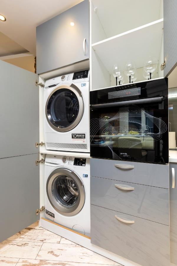 Modern 1Bd Flat With A Parking Near The City Centre By Flat Mаnager พลอฟดิฟ ภายนอก รูปภาพ